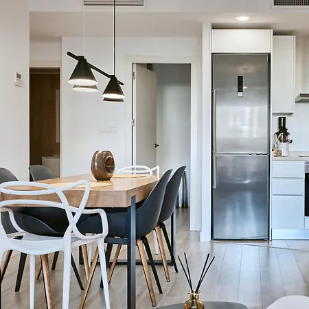 Modern Beachfront - By Welcomely Apartamento *