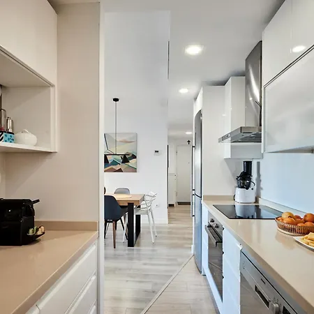 Apartment Modern Beachfront *