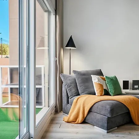Apartment Modern Beachfront *