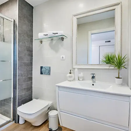 Modern Beachfront - By Welcomely Appartement El Campello
